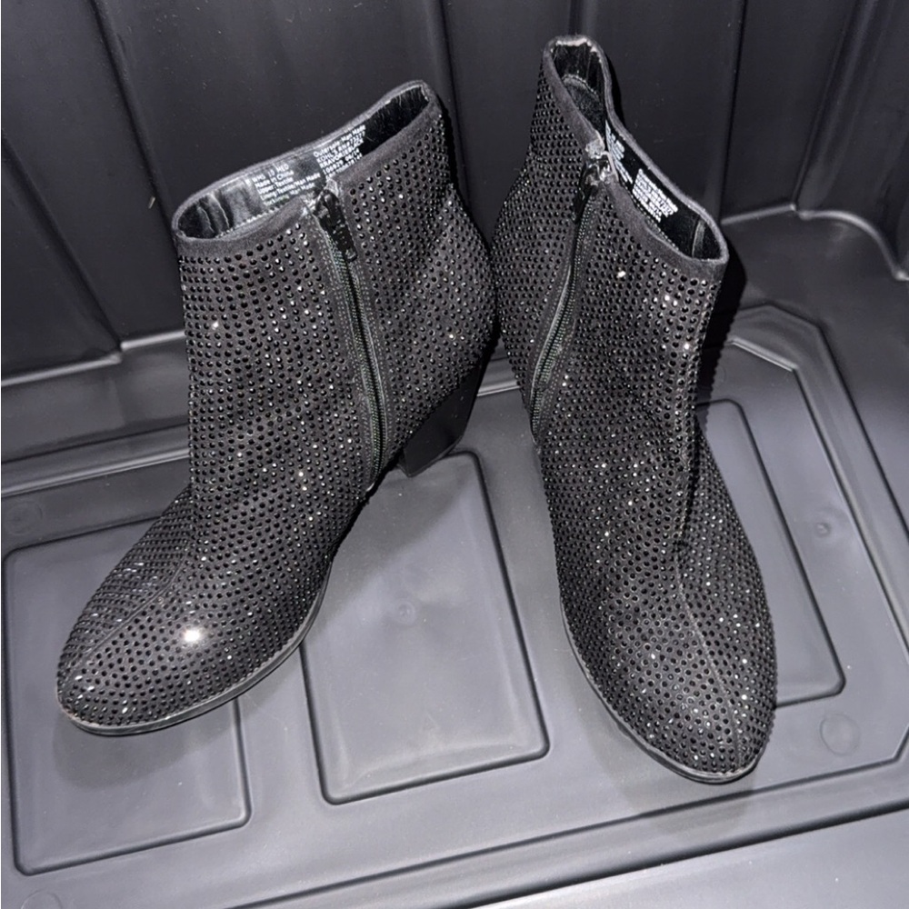 Elegant Black Ankle Boots